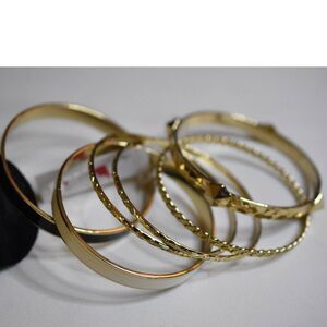 NWT Charming Charlie 6 Stackable Styles/Textures/Colors 6.5" Trendy Bracelets